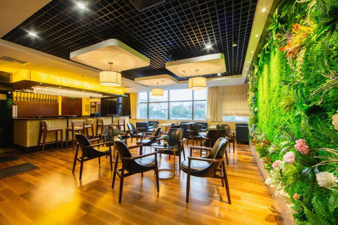 ซีแมนส์ คลับ กวางโจว Hotel ภายนอก รูปภาพ