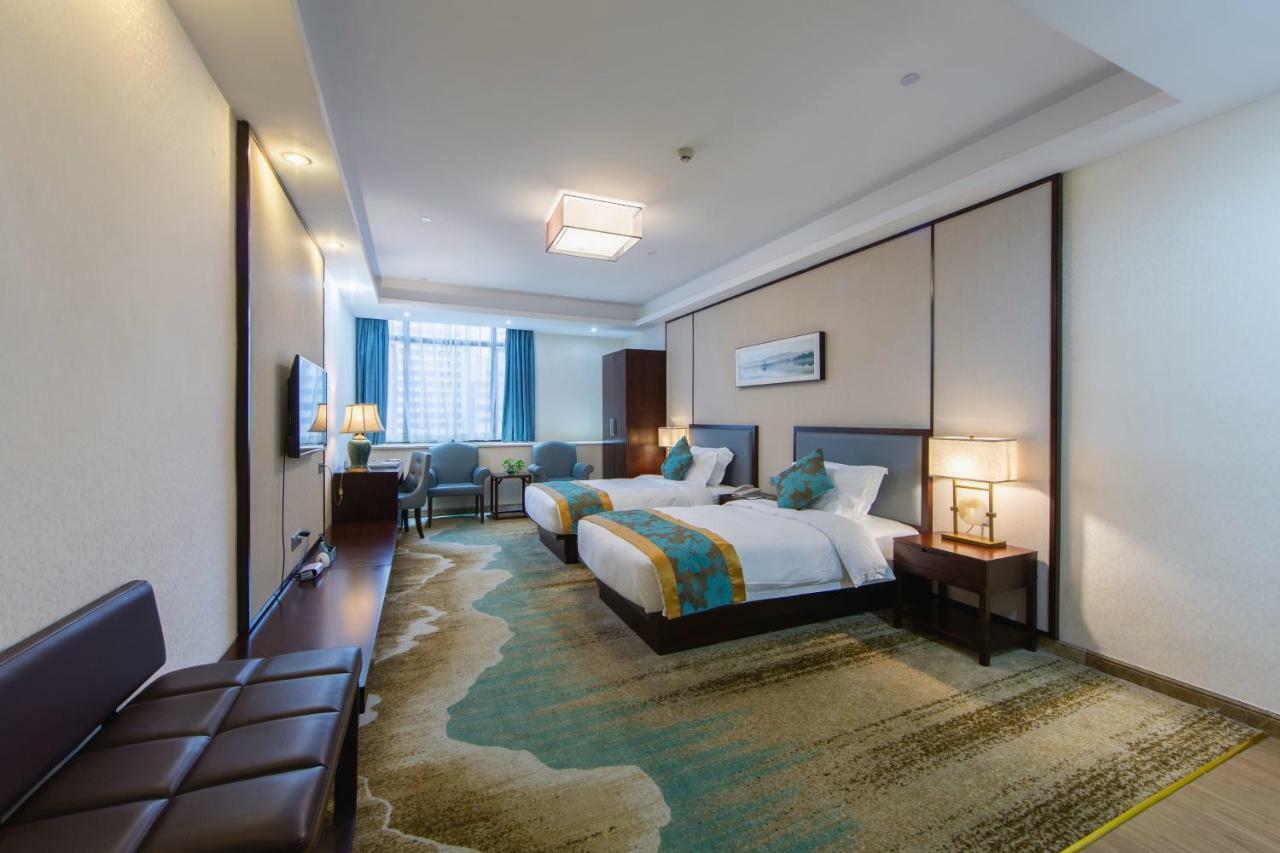 ซีแมนส์ คลับ กวางโจว Hotel ภายนอก รูปภาพ