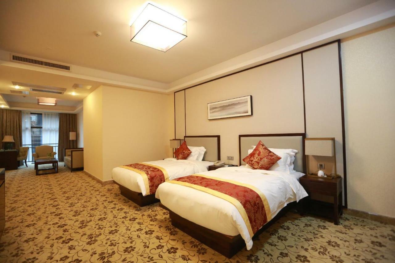 ซีแมนส์ คลับ กวางโจว Hotel ภายนอก รูปภาพ