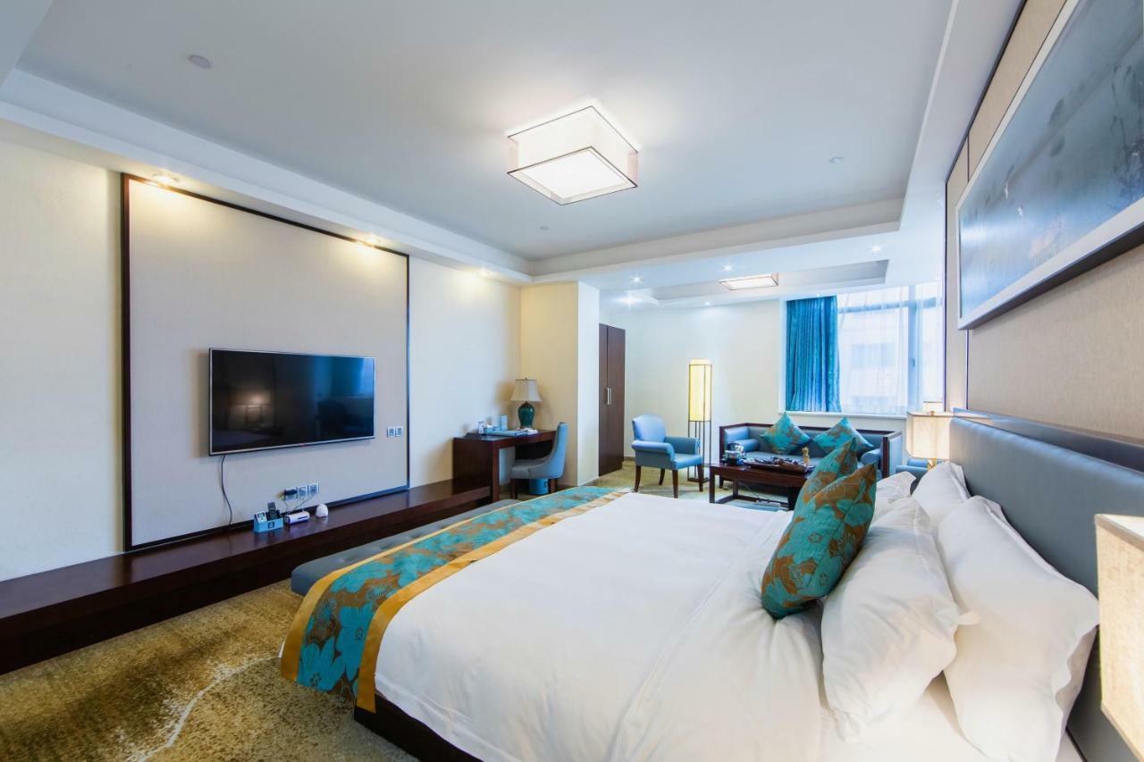 ซีแมนส์ คลับ กวางโจว Hotel ภายนอก รูปภาพ