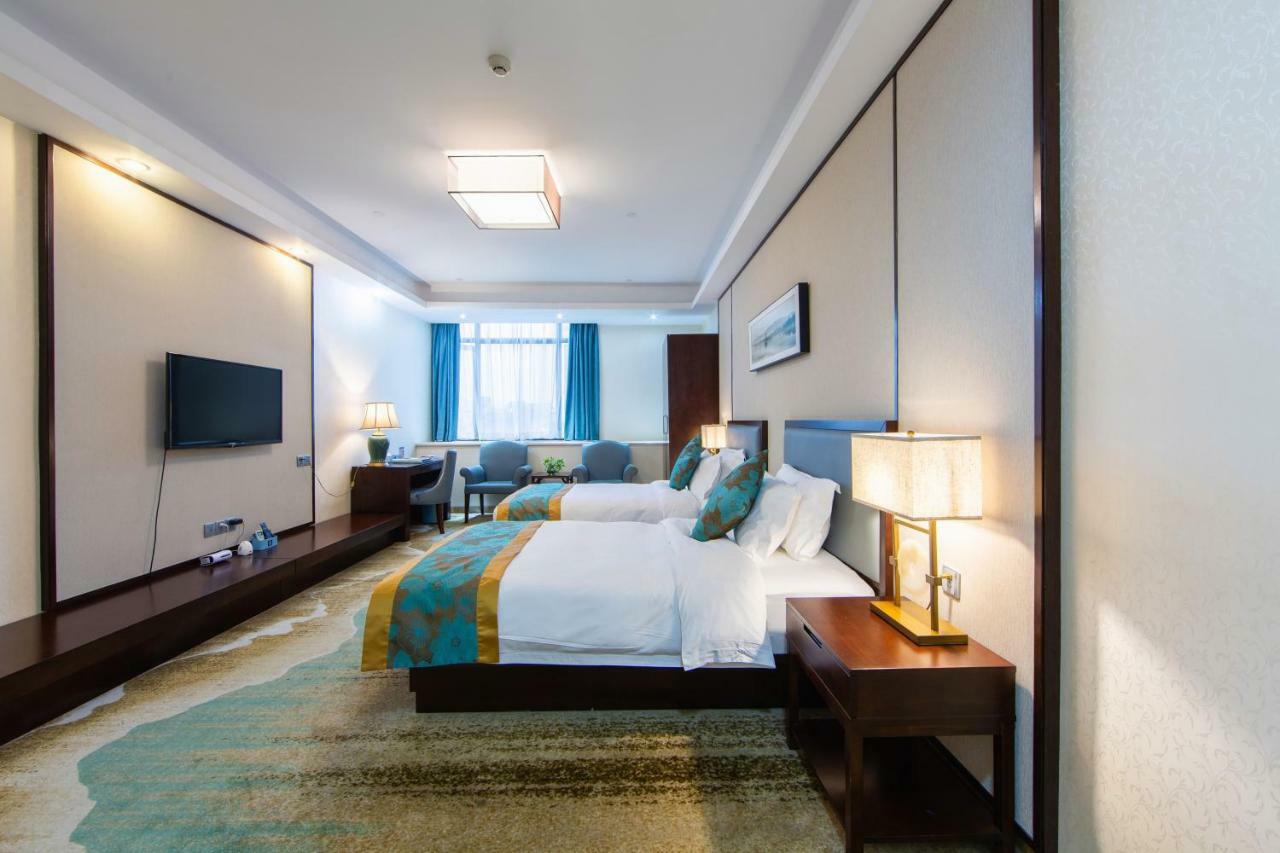 ซีแมนส์ คลับ กวางโจว Hotel ภายนอก รูปภาพ